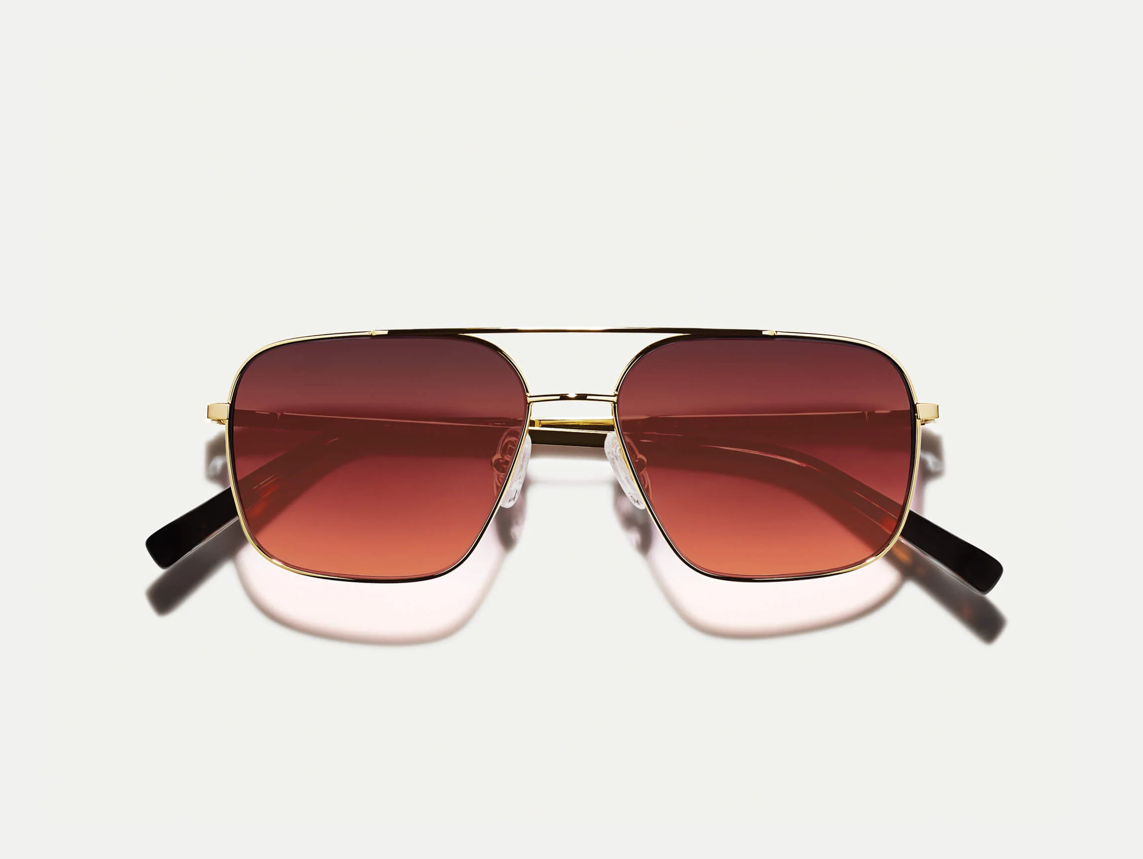 1010-shtarker-gold-with-custom-made-tintstm-9.webp SHTARKER GOLD WITH CUSTOM MADE TINTS™