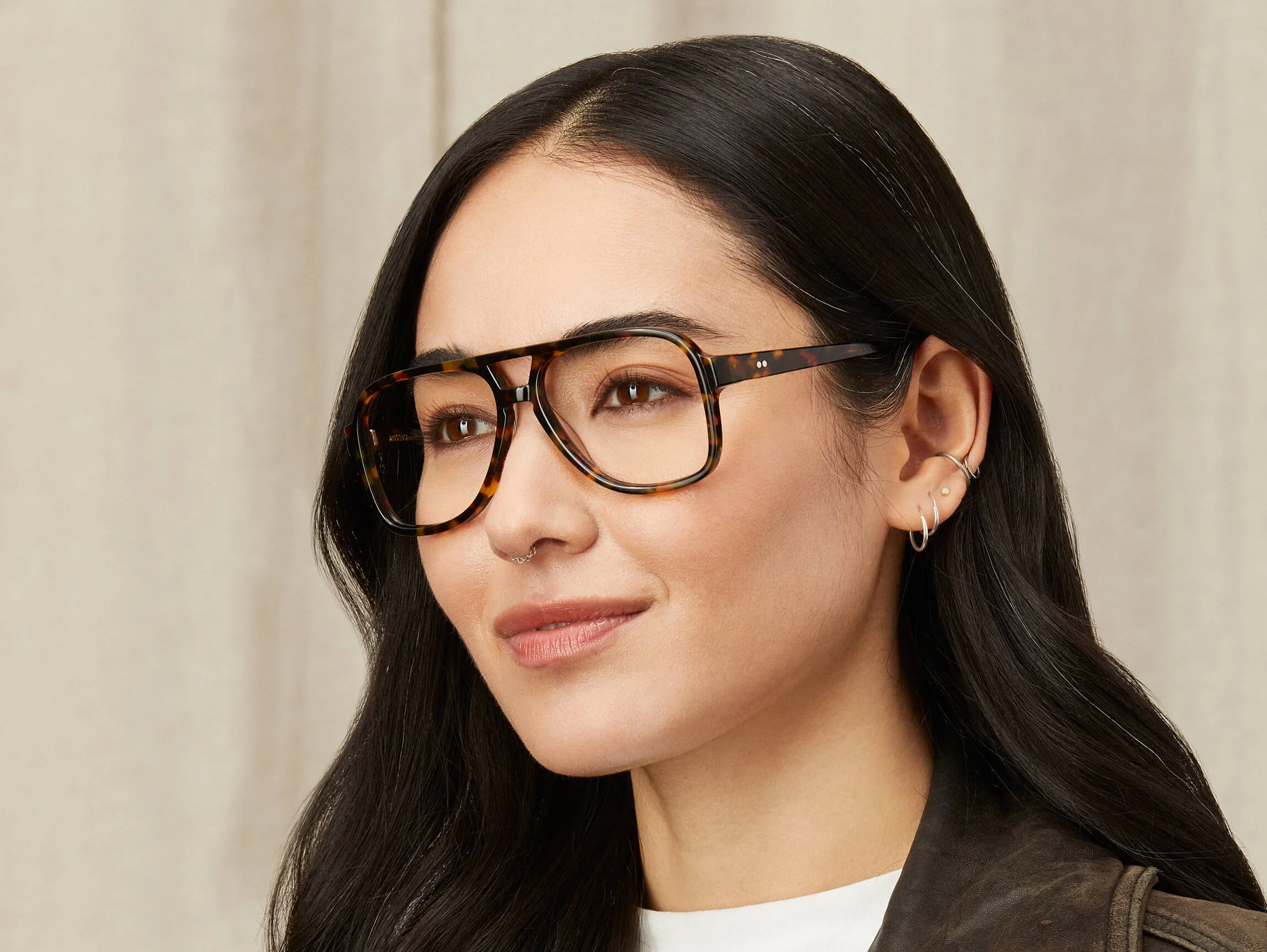 1051-sheister-24.webp SHEISTER