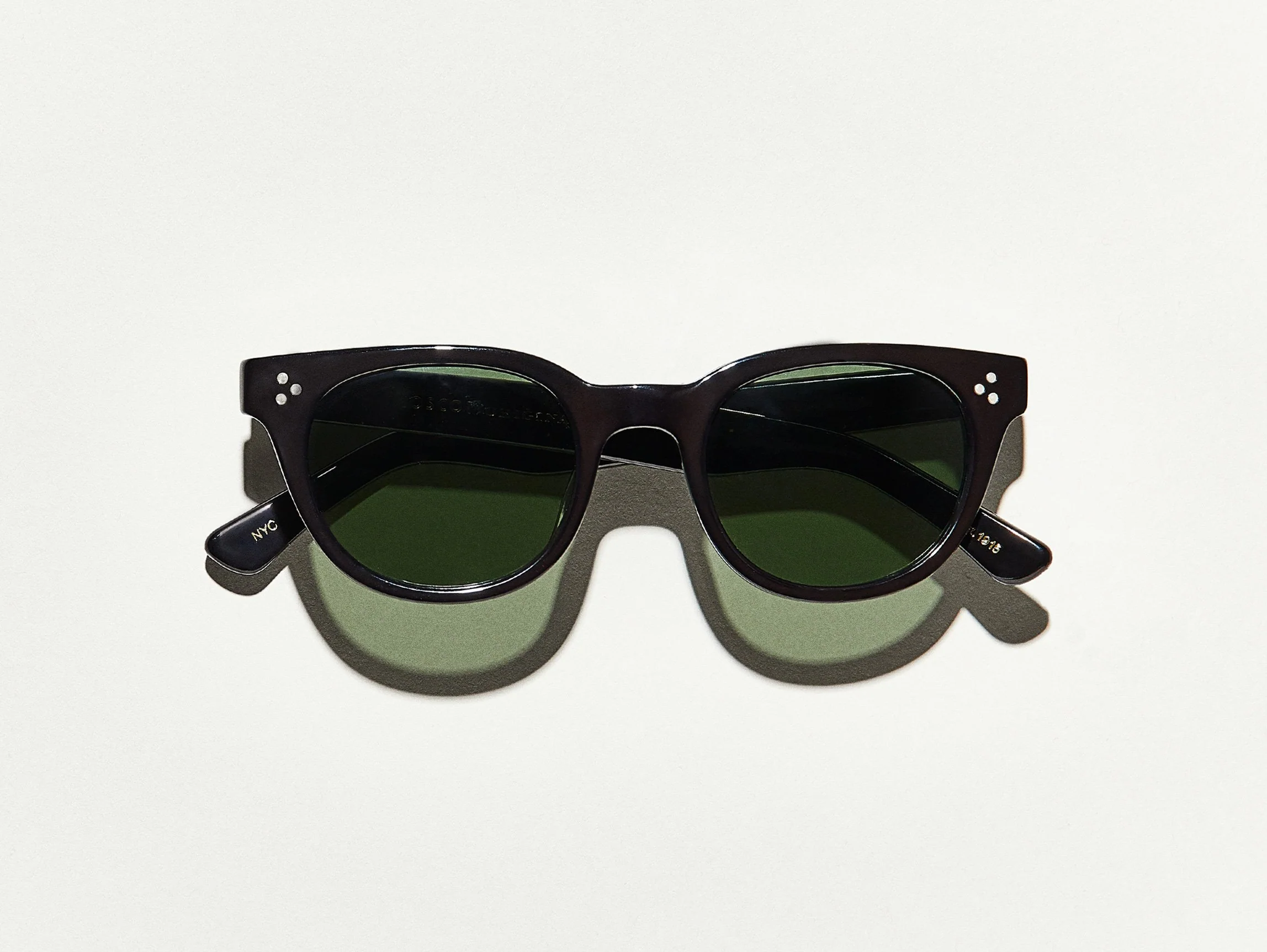 2229-black-48-black-48-variation-1.webp VILDA SUN