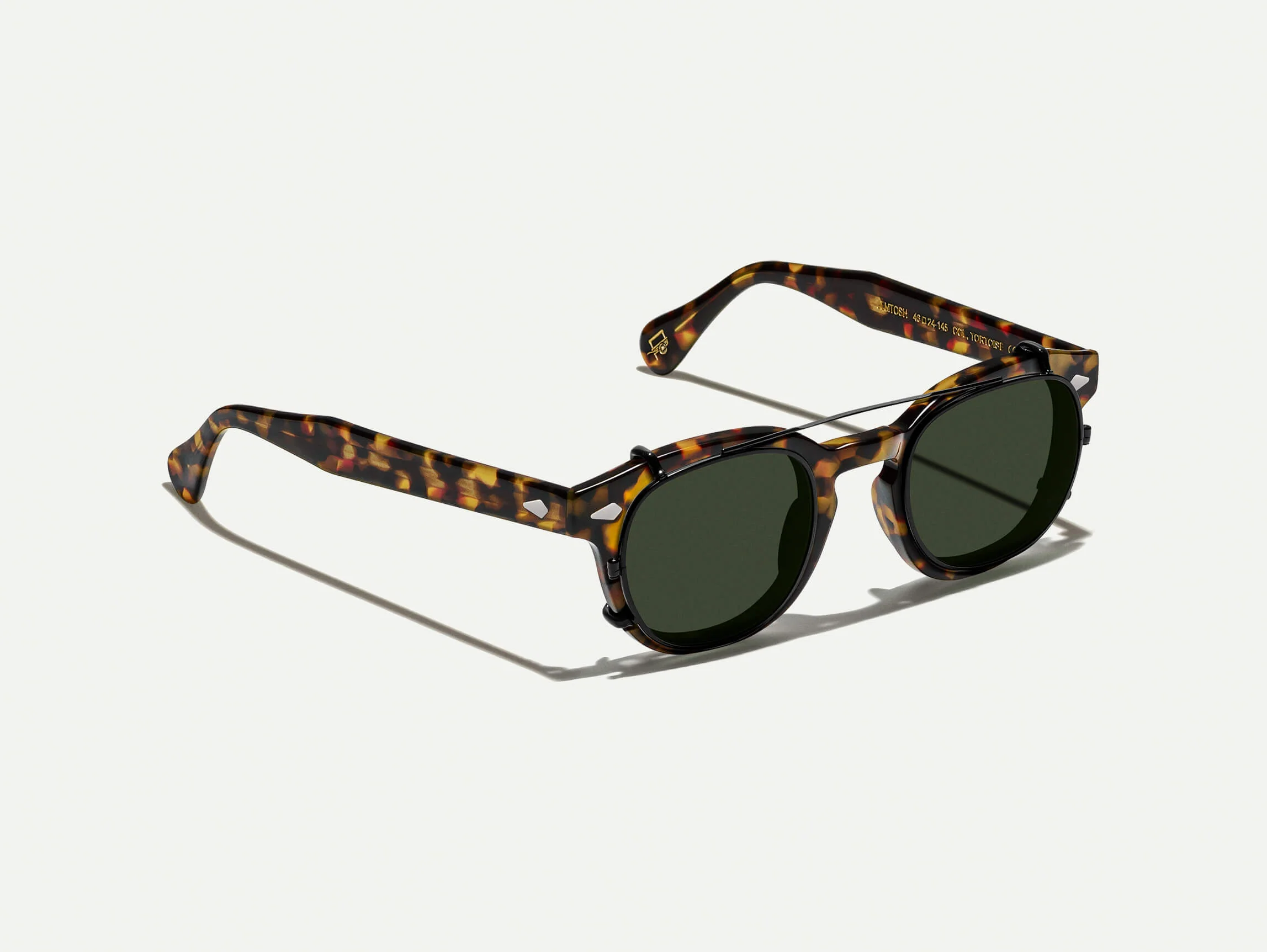 472-cliptosh-polarized-2.webp CLIPTOSH POLARIZED